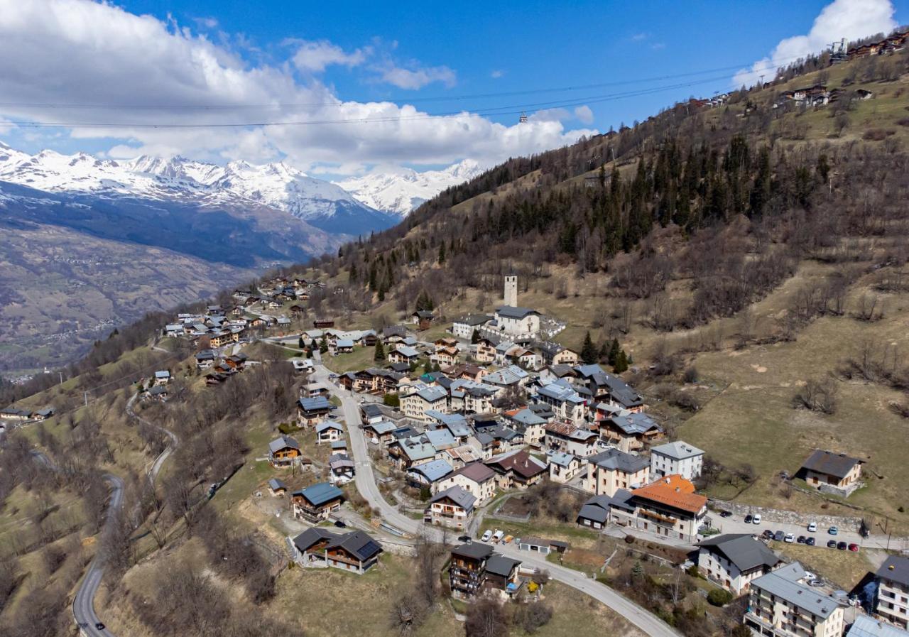Chalet Hotel La Tarine ペイゼ・ナンクロワ エクステリア 写真