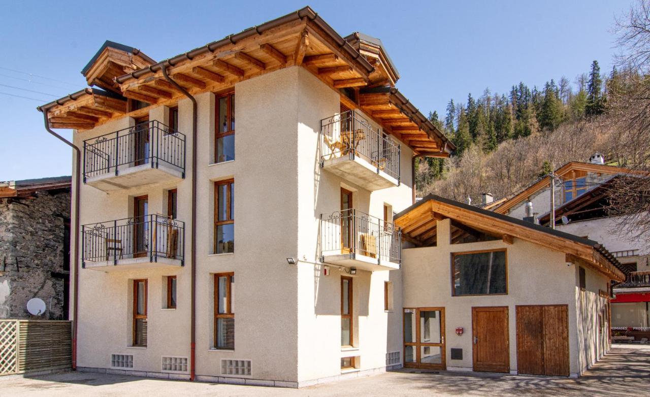 Chalet Hotel La Tarine ペイゼ・ナンクロワ エクステリア 写真
