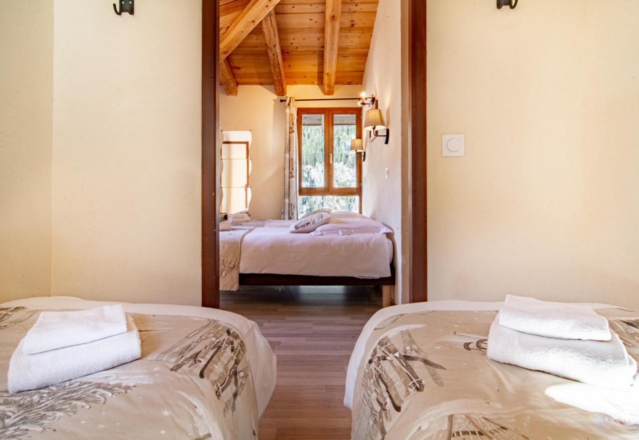 Chalet Hotel La Tarine ペイゼ・ナンクロワ エクステリア 写真