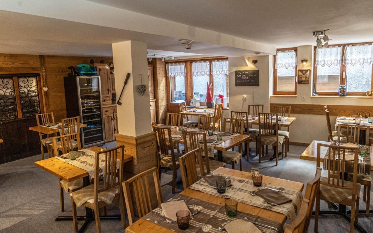 Chalet Hotel La Tarine ペイゼ・ナンクロワ エクステリア 写真