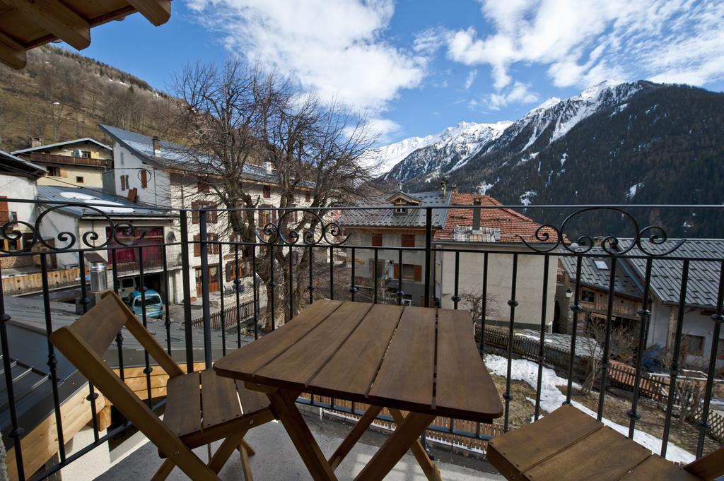 Chalet Hotel La Tarine ペイゼ・ナンクロワ エクステリア 写真