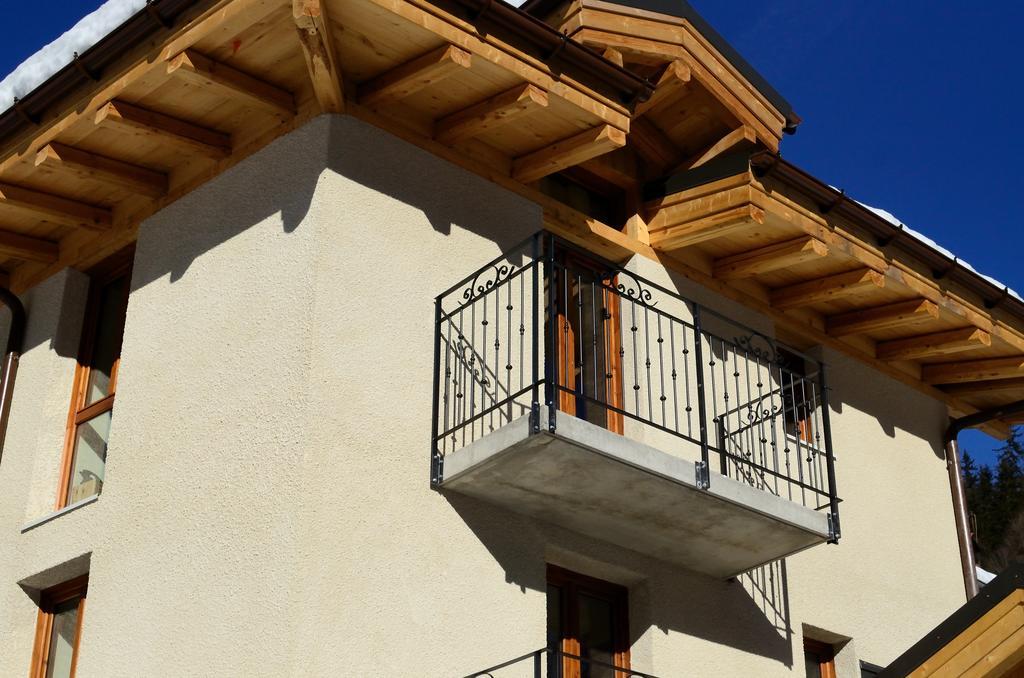 Chalet Hotel La Tarine ペイゼ・ナンクロワ エクステリア 写真