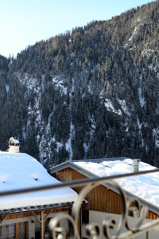 Chalet Hotel La Tarine ペイゼ・ナンクロワ エクステリア 写真